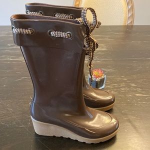sperry wedge rain boots
